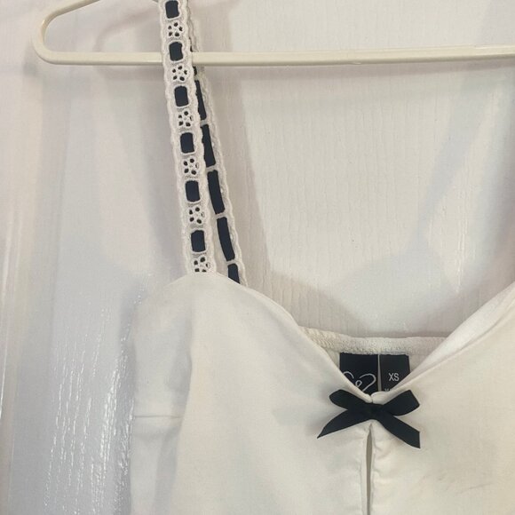 Windsor Bow Tie Tank Top - Picture 4 of 5